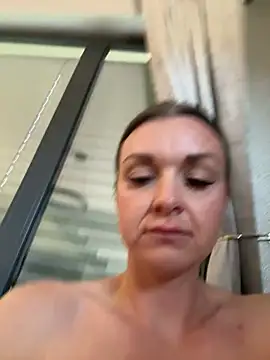 Bella-Tight online show from May 18, 8:52 am