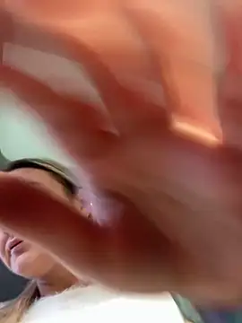 Bella-Tight online show from February 19, 2:58 pm