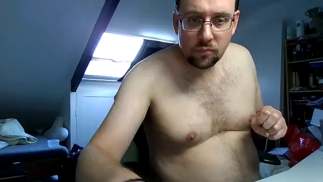 Snapshot of rdewaard81 chatting on October 23, 10:36 am rdewaard81 online show from October 23, 10:36 am