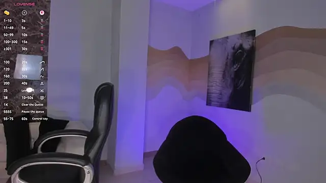 Snapshot of LizzHamilton__ chatting on February 12, 9:03 pm LizzHamilton online show from February 12, 9:03 pm