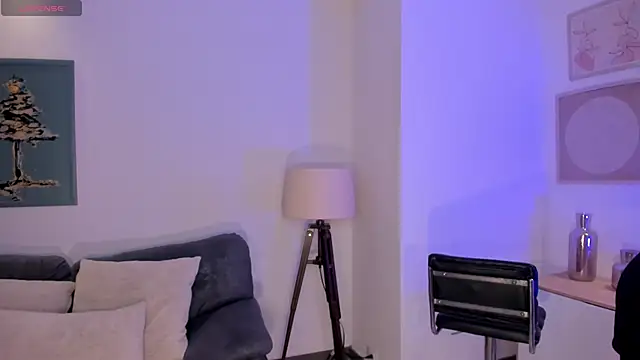 Snapshot of LizzHamilton__ chatting on February 5, 1:18 pm LizzHamilton online show from February 5, 1:18 pm