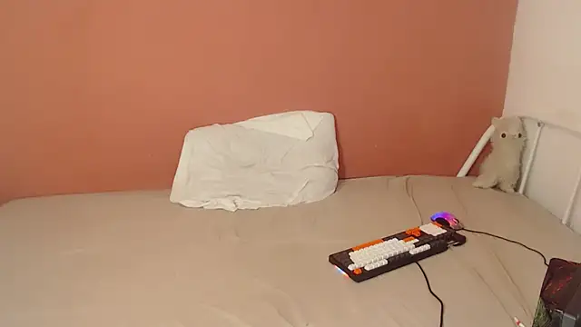 Oliver sweet  online show from March 13, 12:48 am