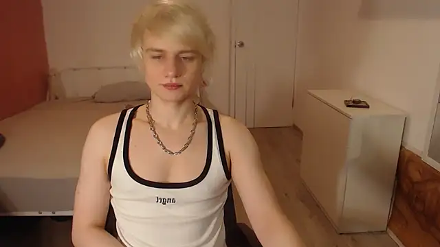 Oliver sweet  online show from February 5, 2:07 am