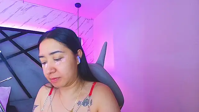 sayumi dirty online show from March 4, 7:10 pm