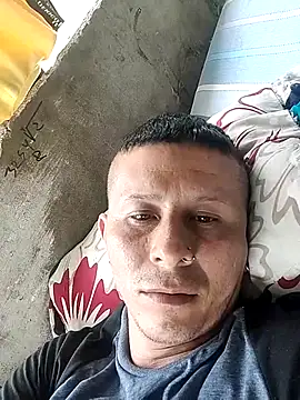 Snapshot of Somospareja1987 chatting on October 21, 6:51 pm Somospareja1987 online show from October 21, 6:51 pm