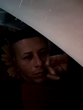 Snapshot of Somospareja1987 chatting on October 19, 11:57 am Somospareja1987 online show from October 19, 11:57 am