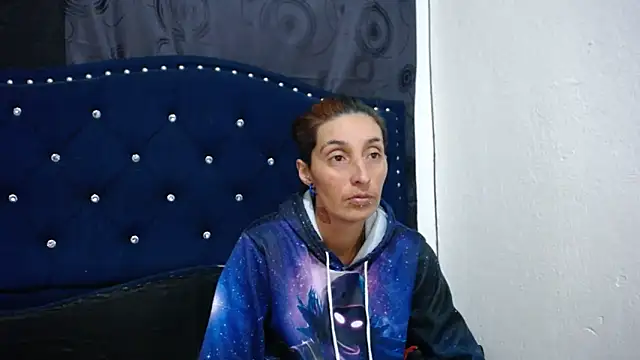 Snapshot of anyu1306 chatting on March 6, 3:46 am anyu1306 online show from March 6, 3:46 am