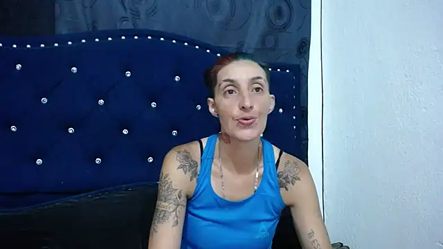 Snapshot of anyu1306 chatting on February 15, 2:04 am anyu1306 online show from February 15, 2:04 am