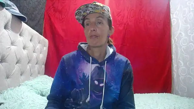 Snapshot of anyu1306 chatting on October 15, 7:44 pm anyu1306 online show from October 15, 7:44 pm