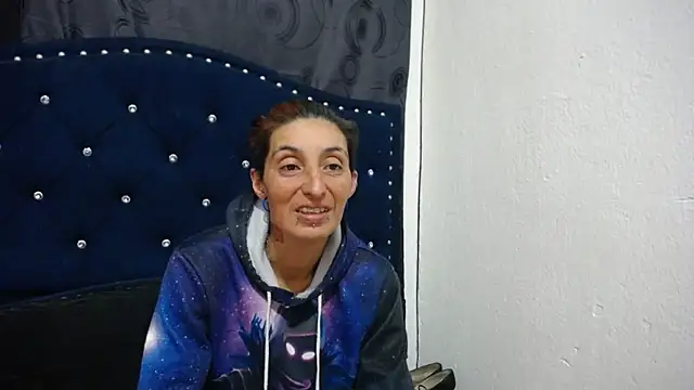 Snapshot of anyu1306 chatting on March 14, 4:21 am anyu1306 online show from March 14, 4:21 am