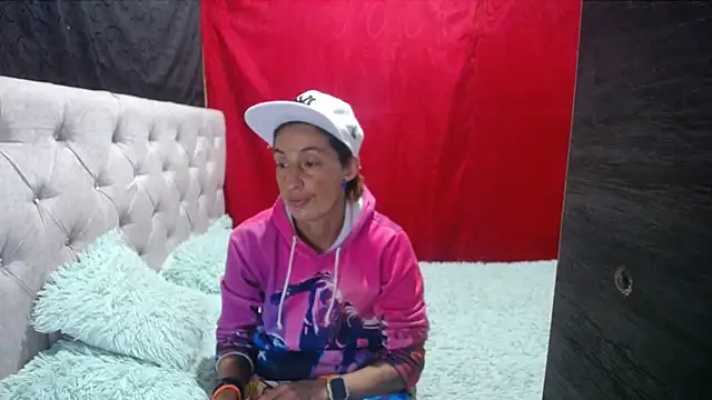 Snapshot of anyu1306 chatting on October 9, 10:43 pm anyu1306 online show from October 9, 10:43 pm