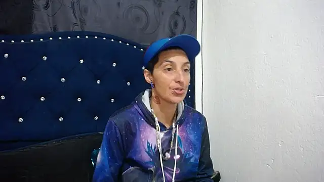 Snapshot of anyu1306 chatting on March 15, 1:41 am anyu1306 online show from March 15, 1:41 am