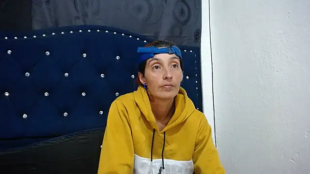 Snapshot of anyu1306 chatting on February 1, 3:08 am anyu1306 online show from February 1, 3:08 am