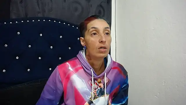 Snapshot of anyu1306 chatting on February 14, 10:58 pm anyu1306 online show from February 14, 10:58 pm