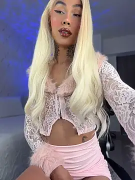 Snapshot of Miss_sagitario chatting on June 12, 12:14 pm Miss sagitario online show from June 12, 12:14 pm