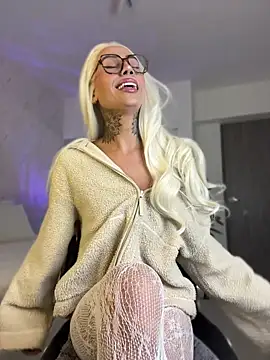 Miss sagitario online show from April 24, 12:18 pm