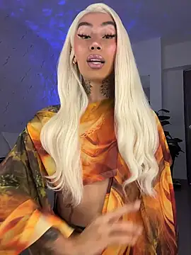 Snapshot of Miss_sagitario chatting on July 23, 12:13 pm Miss sagitario online show from July 23, 12:13 pm