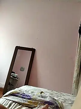 loiradiva29 online show from March 18, 10:50 am