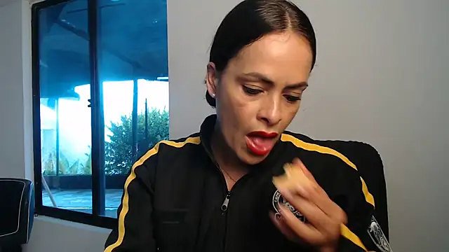 susana07 online show from March 5, 11:29 am