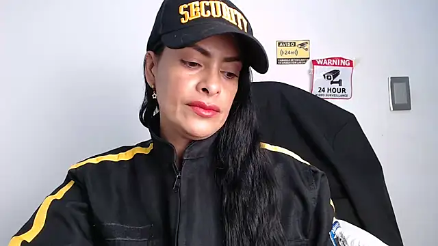 Snapshot of susana07 chatting on May 14, 12:13 pm susana07 online show from May 14, 12:13 pm