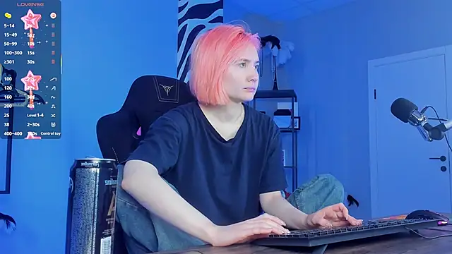 ReiYosimoto online show from October 4, 11:56 am