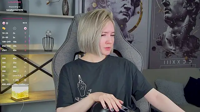 ReiYosimoto online show from March 2, 4:58 pm