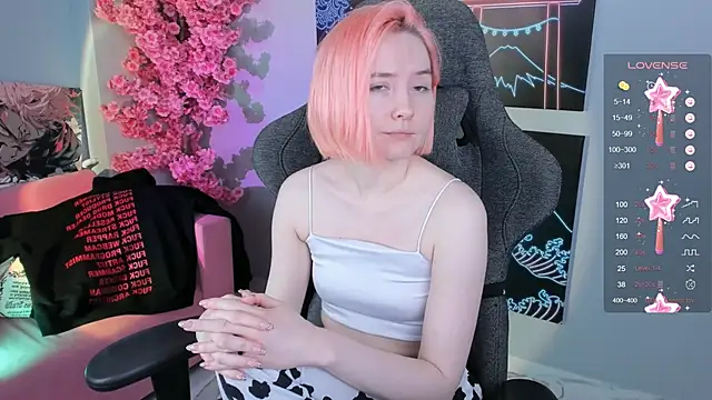 ReiYosimoto online show from October 8, 11:56 am