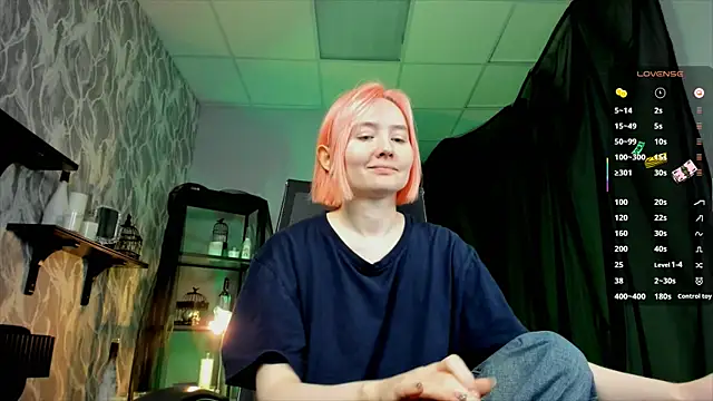 ReiYosimoto online show from October 3, 11:34 am