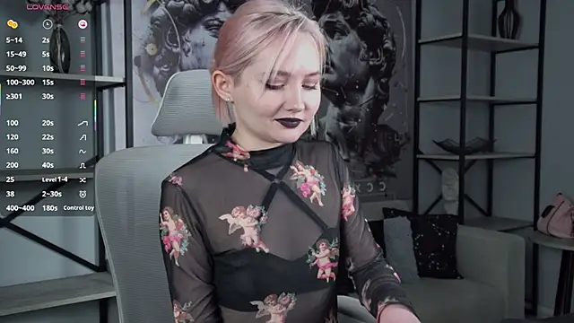 ReiYosimoto online show from November 13, 4:00 pm