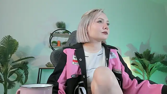 ReiYosimoto online show from March 15, 11:40 am