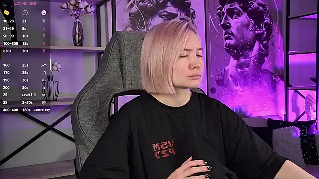 ReiYosimoto online show from November 26, 3:34 pm