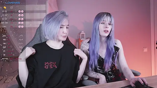 ReiYosimoto online show from December 19, 4:20 pm