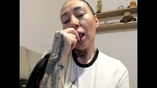 Rayanablackandwhite online show from March 12, 8:35 pm