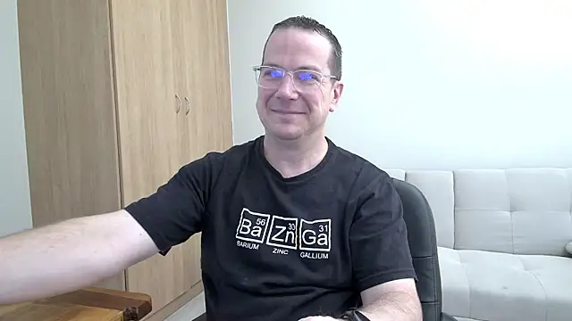 BrettJ81 online show from December 23, 10:58 am