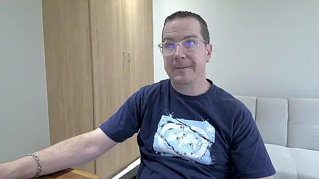 BrettJ81 online show from February 14, 12:49 pm