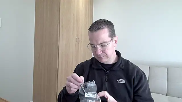 BrettJ81 online show from May 8, 11:36 am