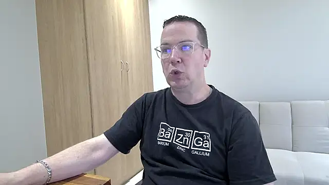 BrettJ81 online show from November 16, 12:54 pm