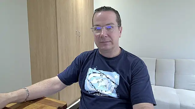 BrettJ81 online show from January 14, 12:53 pm