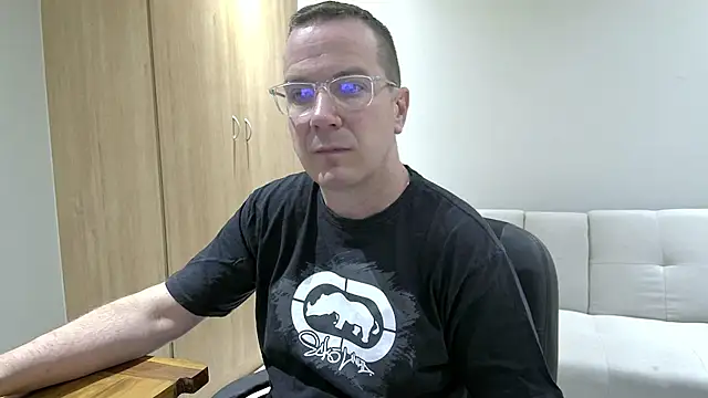 BrettJ81 online show from March 17, 5:27 pm