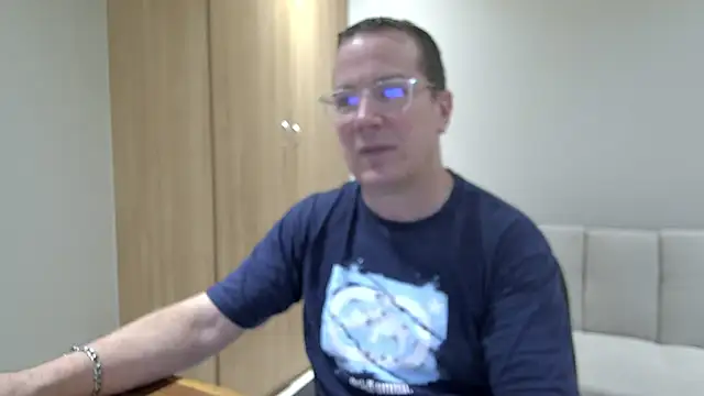 BrettJ81 online show from January 10, 5:41 pm