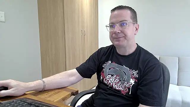 BrettJ81 online show from November 15, 9:24 am