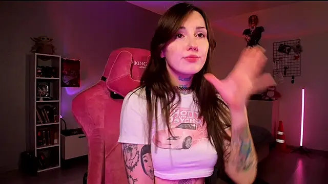 Snapshot of milky_cunt chatting on September 25, 4:18 am milky cunt online show from September 25, 4:18 am