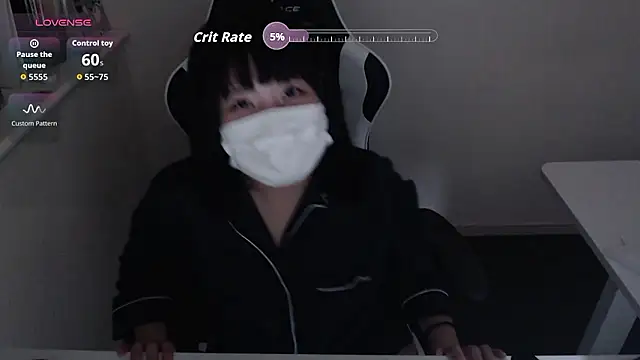 Snapshot of mimika0403 chatting on October 29, 3:44 pm mimika0403 online show from October 29, 3:44 pm