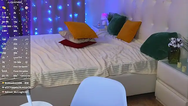 Lexitey online show from December 6, 1:16 pm