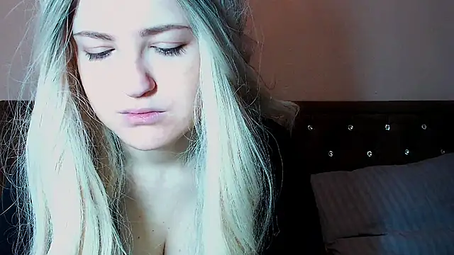 Sara4uu online show from December 14, 12:44 pm