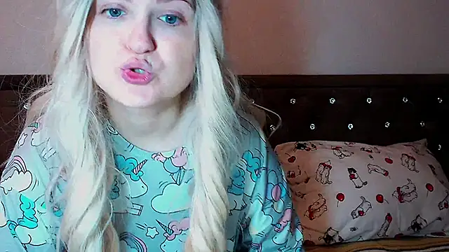 Sara4uu online show from September 9, 10:52 pm