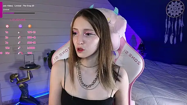 Evie Ro online show from July 12, 9:37 pm