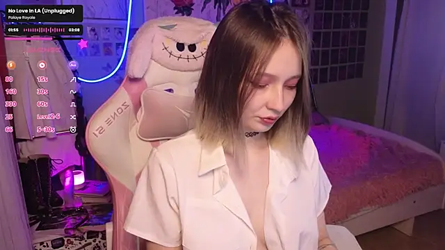 Evie Ro online show from October 17, 12:36 am