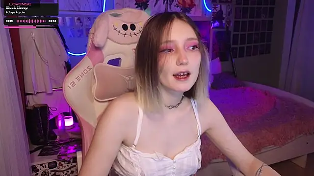 Evie Ro online show from October 17, 8:54 pm