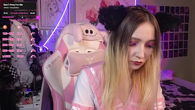 Evie Ro online show from March 18, 8:59 pm